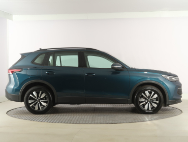 Volkswagen Tiguan - 2025