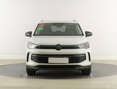 Volkswagen Tiguan - 2025