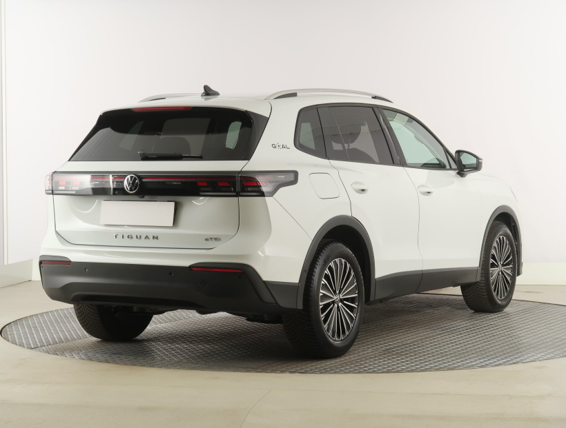 Volkswagen Tiguan, 2025