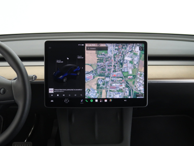 Tesla Model Y - 2023