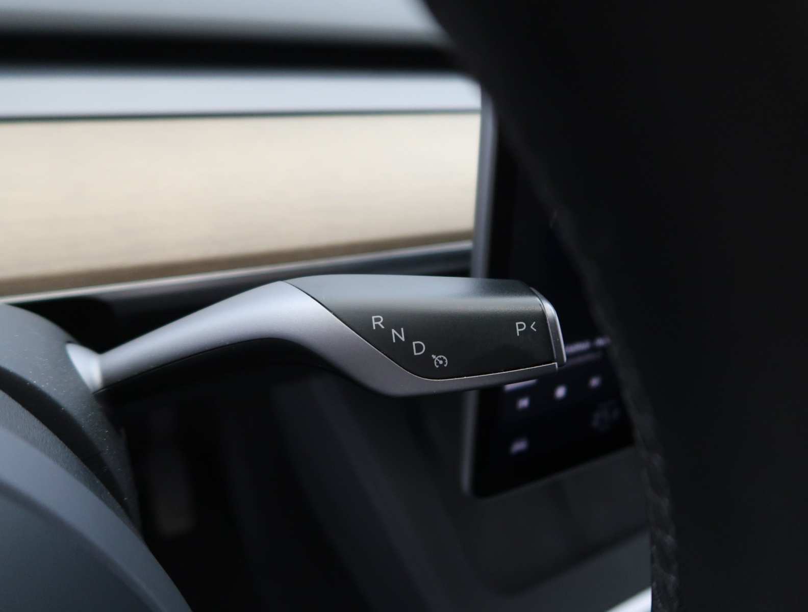 Tesla Model Y - 2023