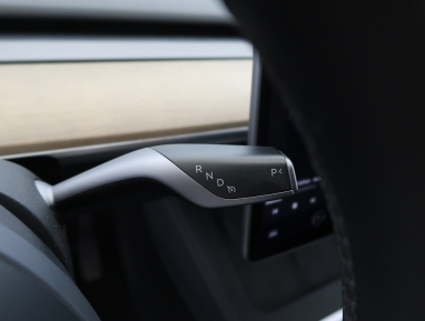 Tesla Model Y - 2023