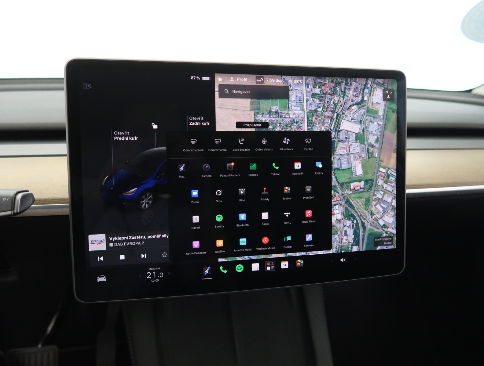 Tesla Model Y - 2023