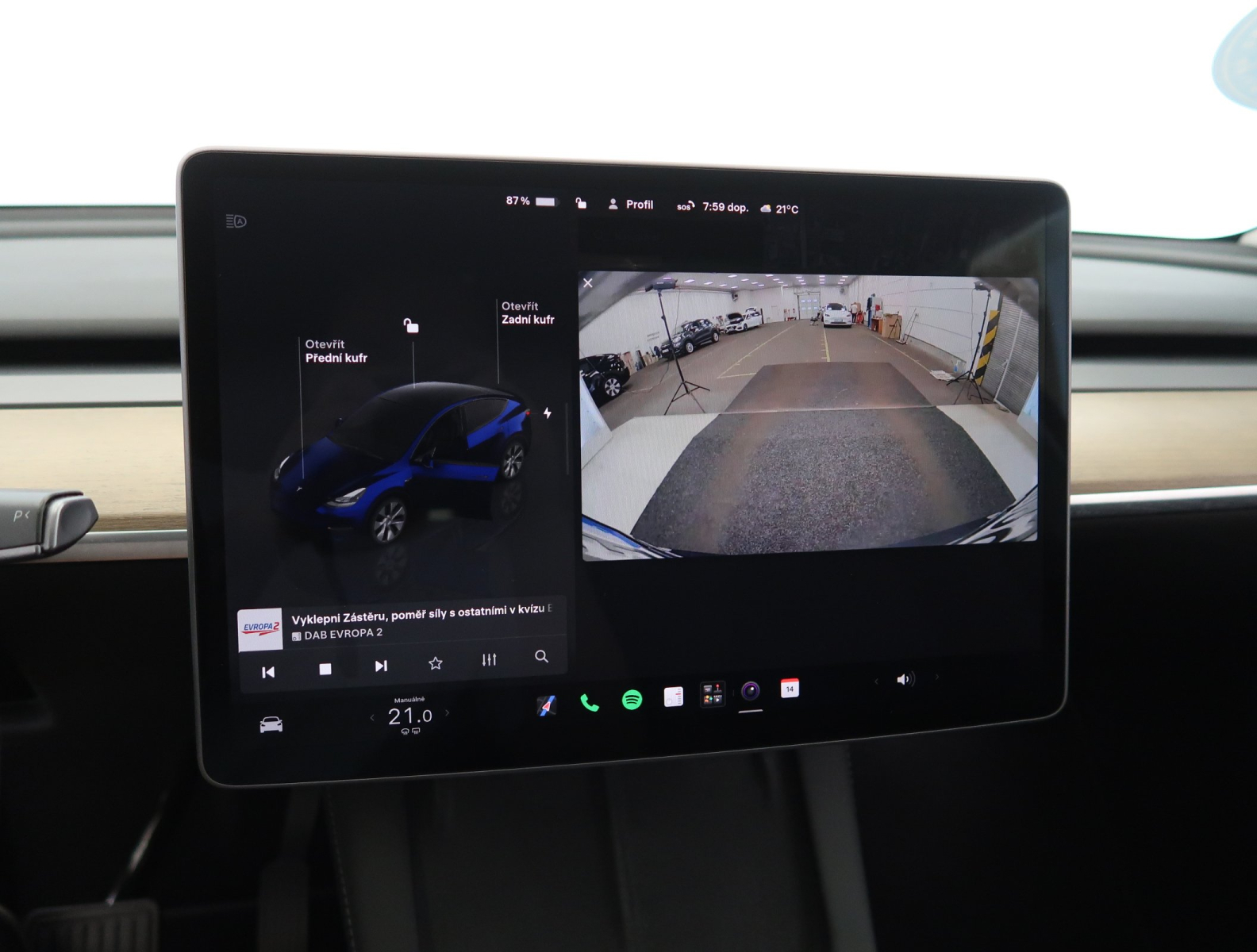 Tesla Model Y - 2023