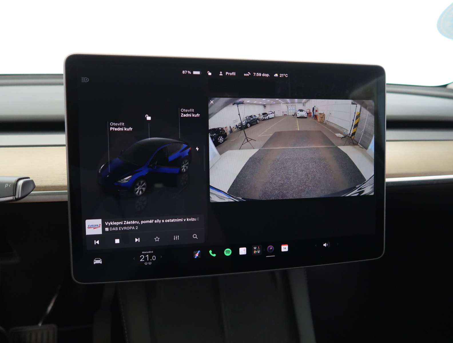 Tesla Model Y Long Range AWD – fotografie 24