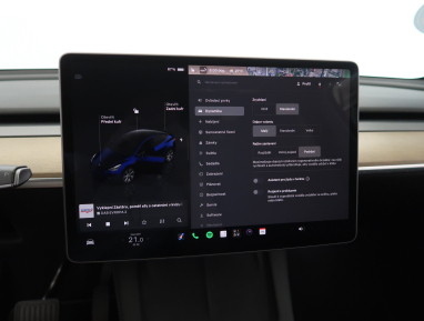 Tesla Model Y - 2023