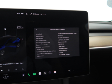 Tesla Model Y - 2023