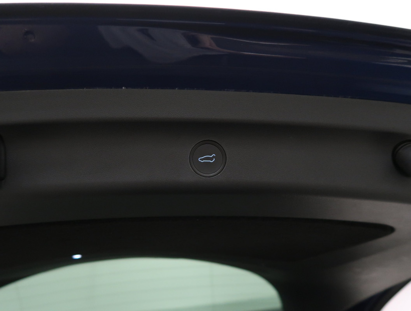 Tesla Model Y, 2023