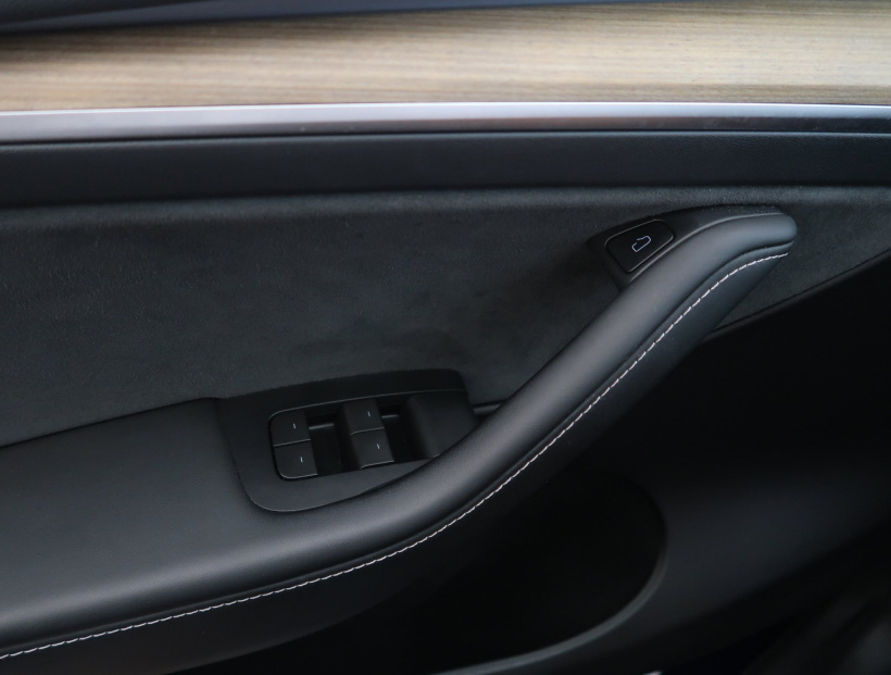 Tesla Model Y, 2023