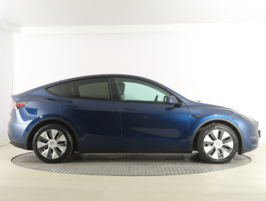 Tesla Model Y - 2023