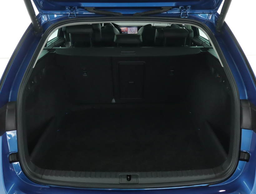 Škoda Octavia Scout, 2023