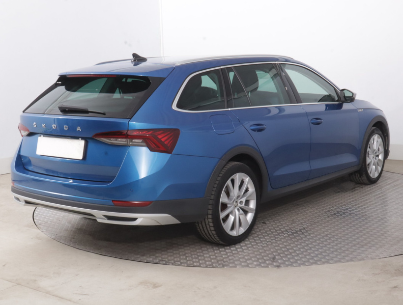 Škoda Octavia Scout, 2023