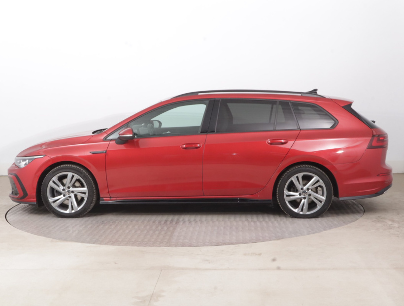 Volkswagen Golf, 2022