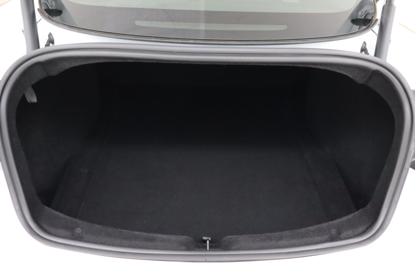 Tesla Model 3, 2023