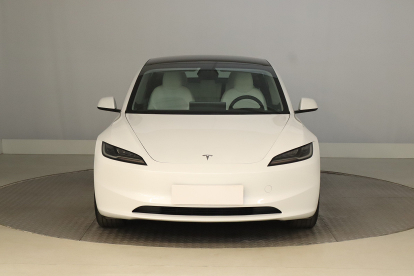 Tesla Model 3, 2023