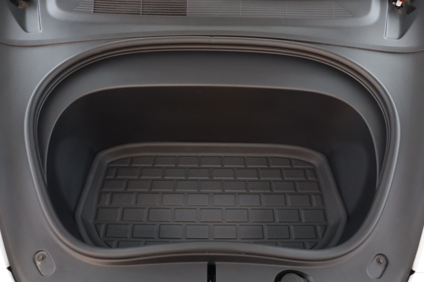 Tesla Model 3, 2023
