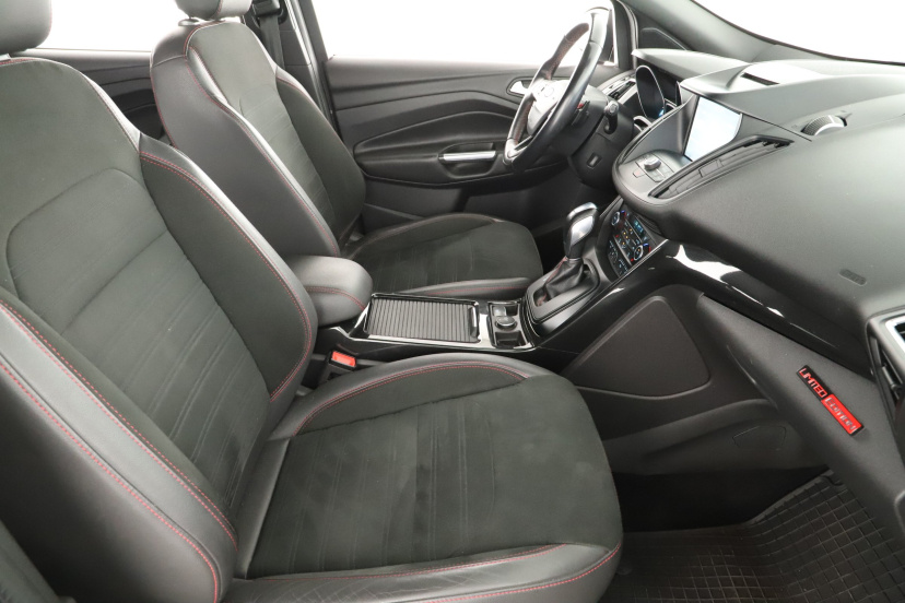 Ford Kuga, 2017