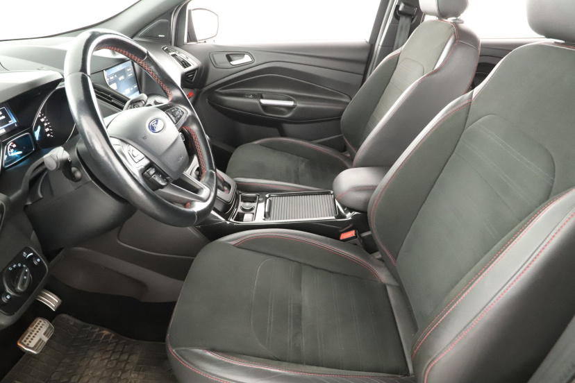 Ford Kuga, 2017