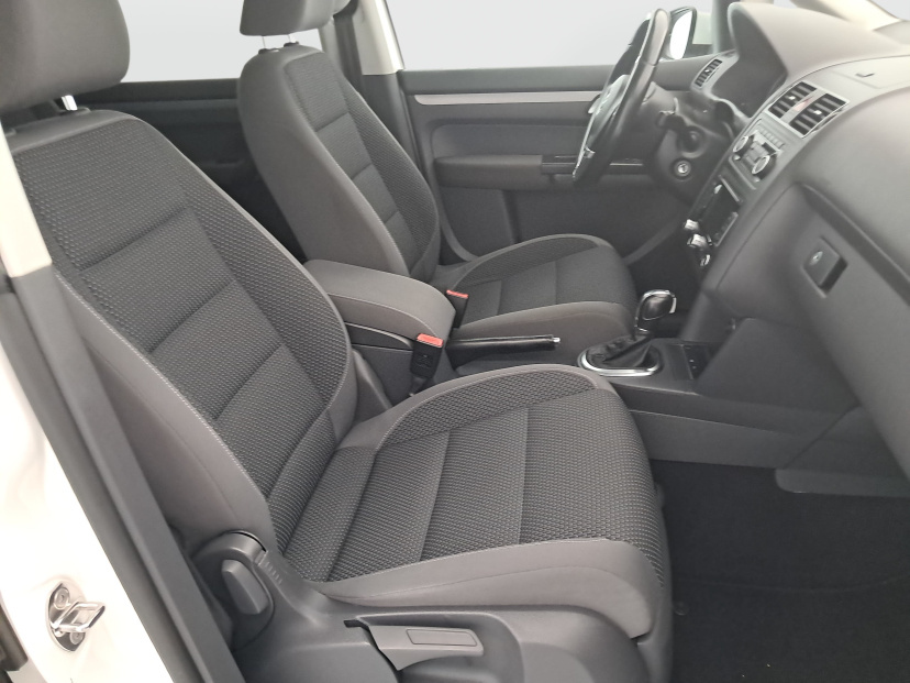 Volkswagen Touran, 2011