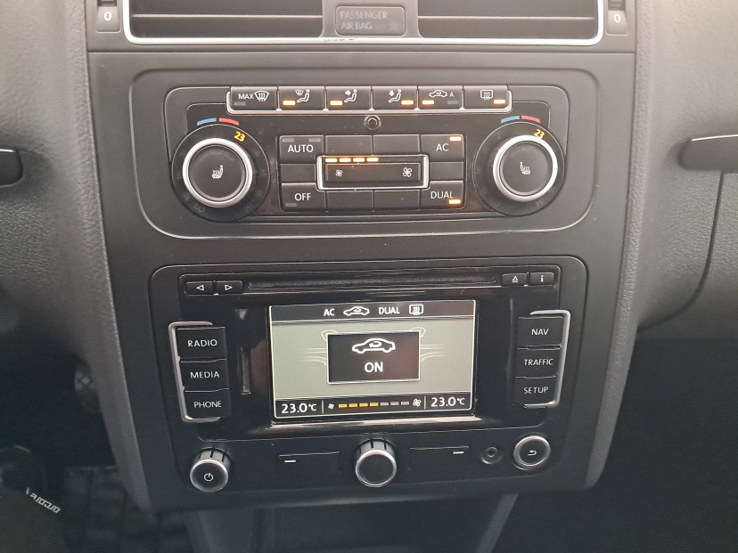 Volkswagen Touran, 2011