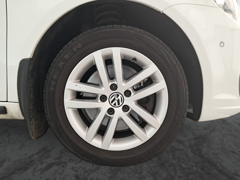 Volkswagen Touran, 2011