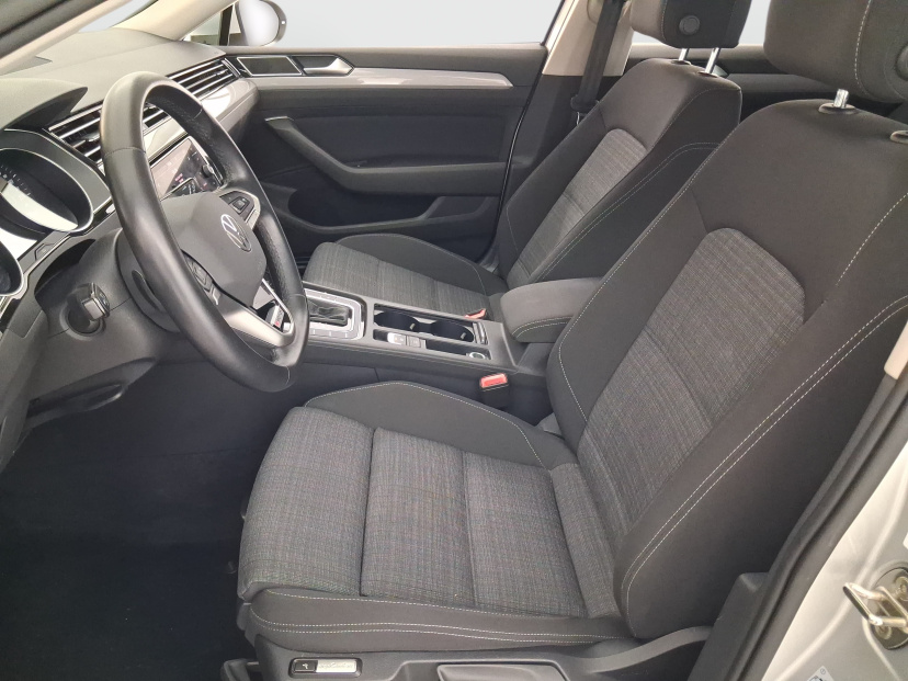 Volkswagen Passat, 2021