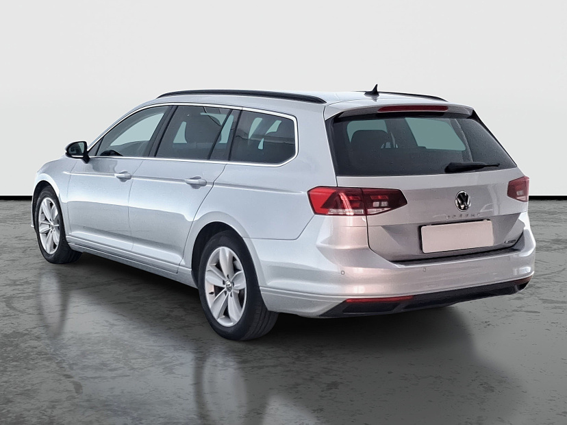Volkswagen Passat, 2021