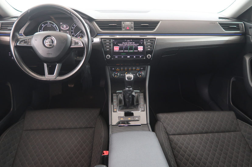 Škoda Superb, 2016