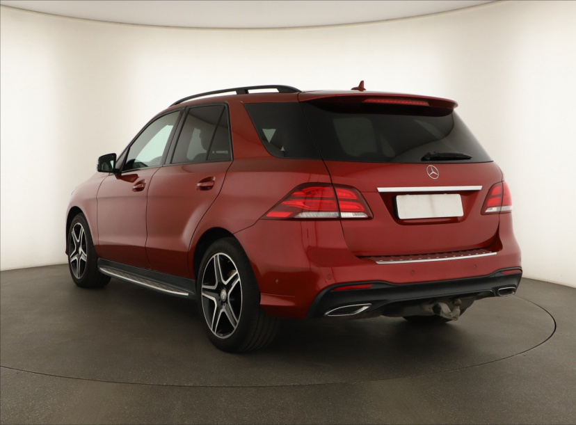Mercedes-Benz GLE, 2016