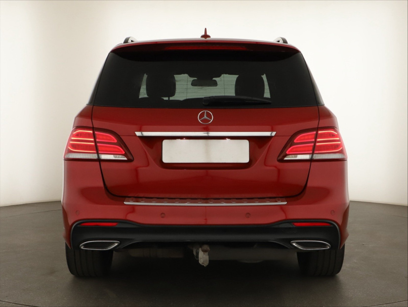 Mercedes-Benz GLE, 2016