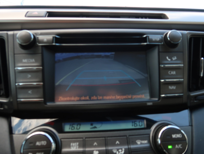 Toyota RAV 4, 2015