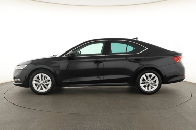 Škoda Octavia - 2023