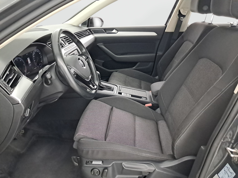 Volkswagen Passat, 2016