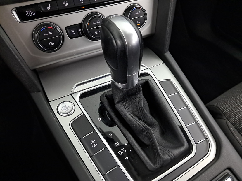 Volkswagen Passat, 2016