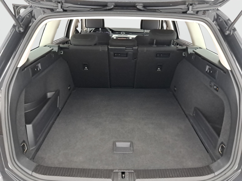 Volkswagen Passat, 2016
