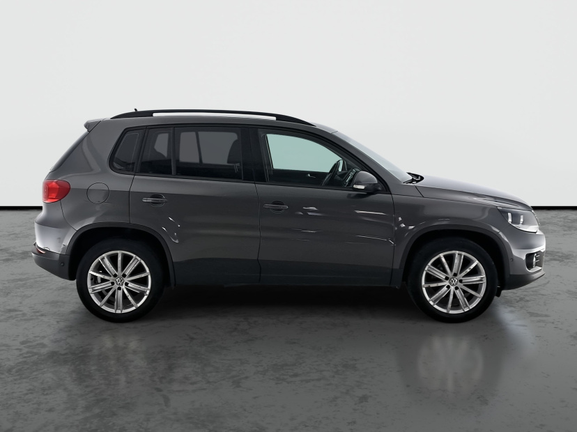 Volkswagen Tiguan, 2015