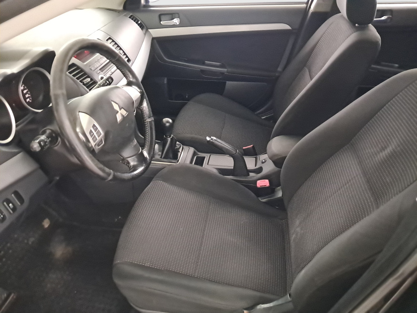 Mitsubishi Lancer, 2011