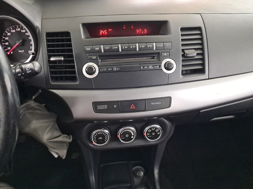 Mitsubishi Lancer, 2011