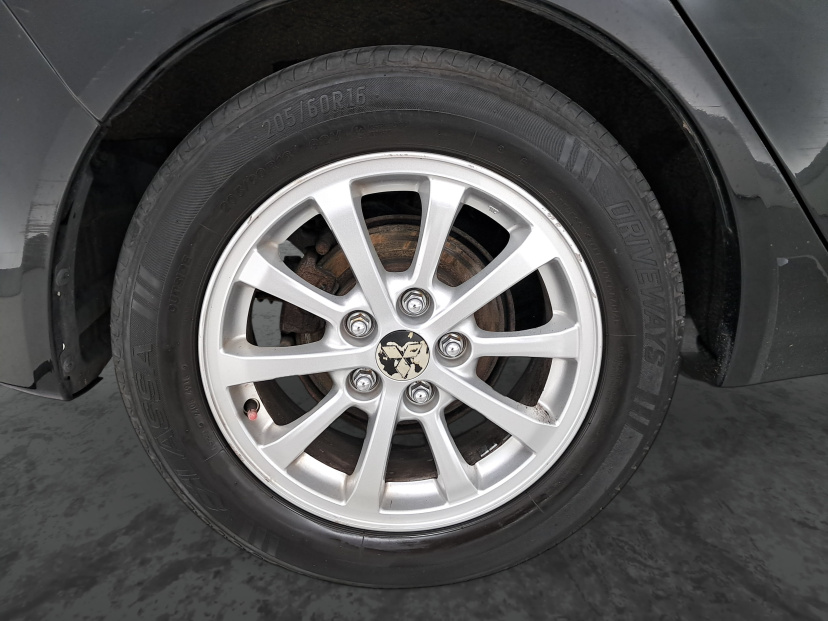 Mitsubishi Lancer, 2011