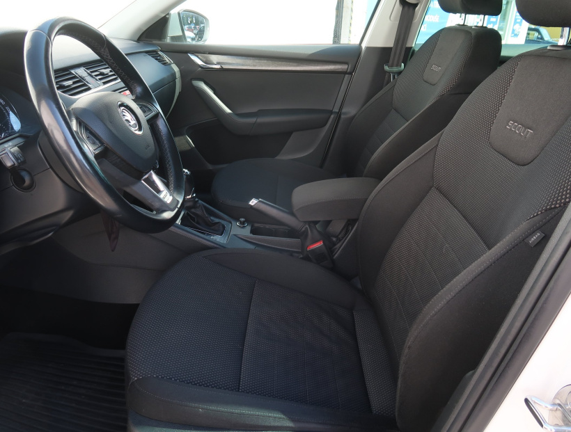 Škoda Octavia Scout, 2015