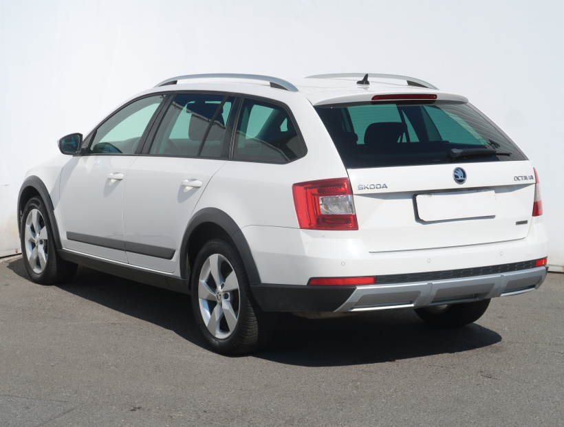 Škoda Octavia Scout, 2015