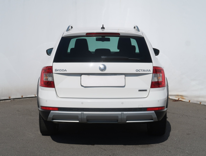 Škoda Octavia Scout, 2015