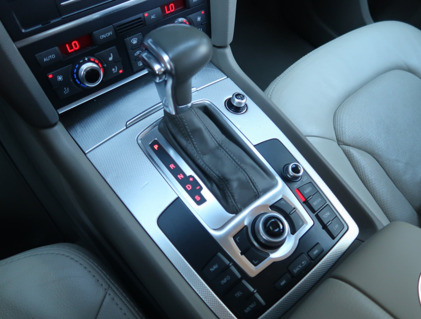 Audi Q7, 2011