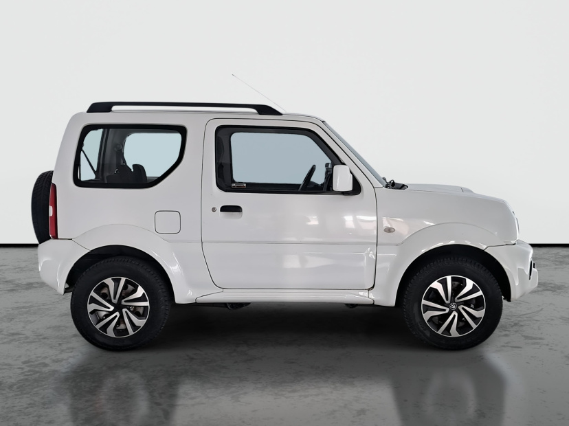 Suzuki Jimny, 2015
