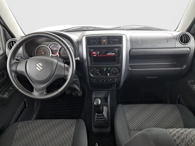 Suzuki Jimny, 2015
