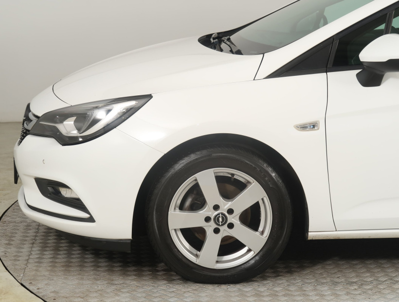 Opel Astra, 2017