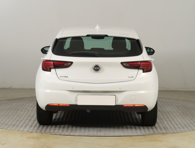 Opel Astra, 2017