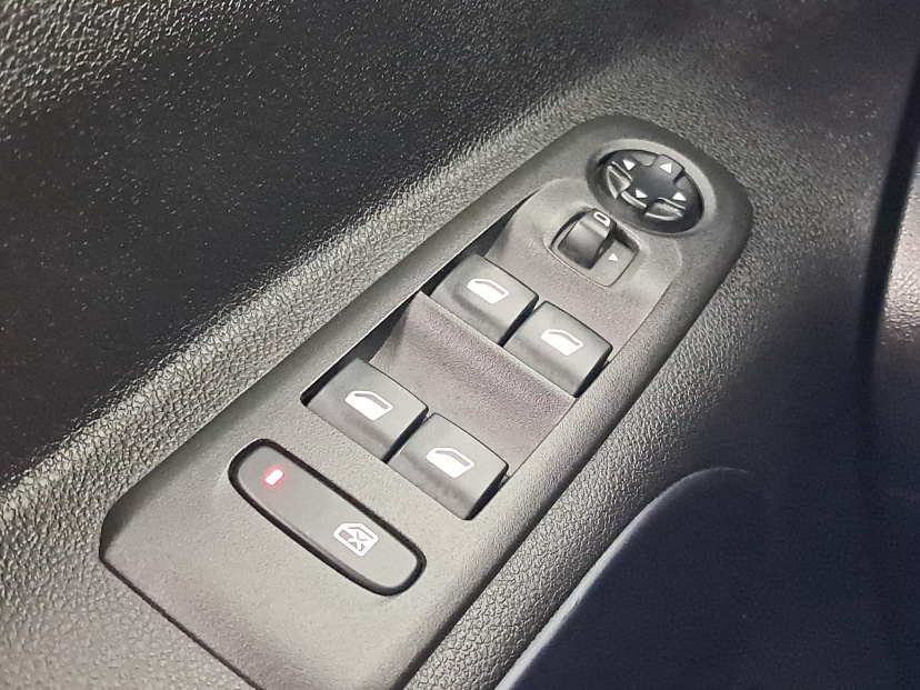 Peugeot Rifter, 2019