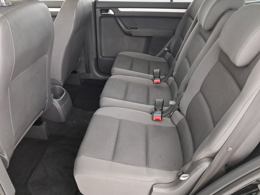 Volkswagen Touran, 2011