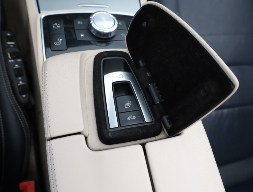 Mercedes-Benz E, 2014